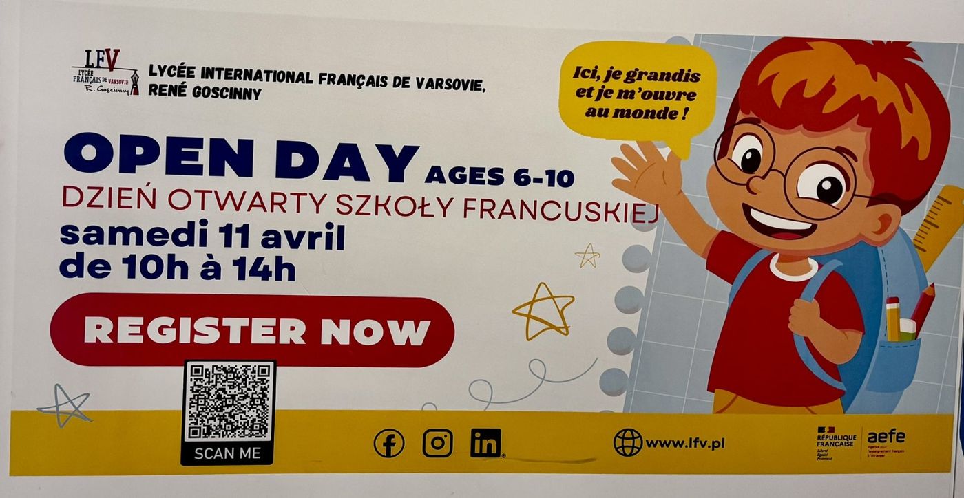Baner Open Day z nazwą i logo szkoły, wydrukowany na sztywnej piance